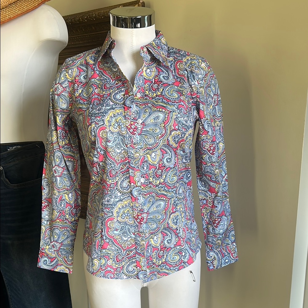 Talbots NWT Sz 4P Paisley Wrinkle Resistant Button Down Pink Blue